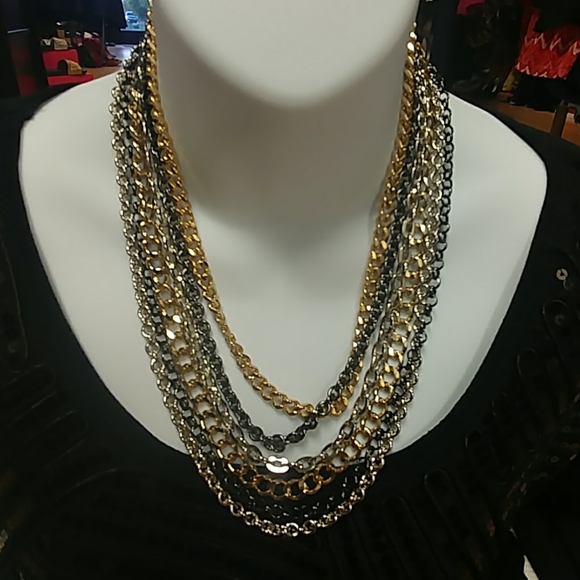 Tri Color Metal Chain Necklace - Picture 3 of 9